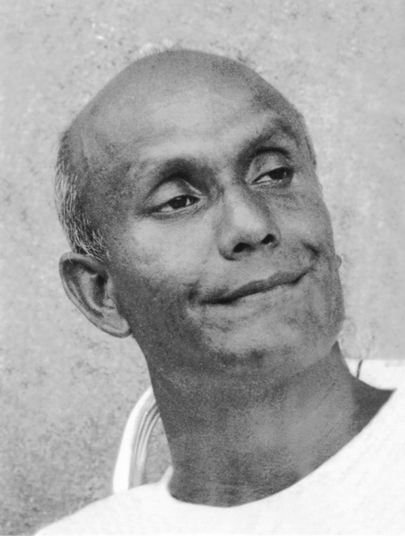 Guru at Jamaica Track Tanima Picture.jpg
